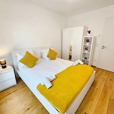 아파트 Comfort 3br With Terrace & Parking 룩셈부르크