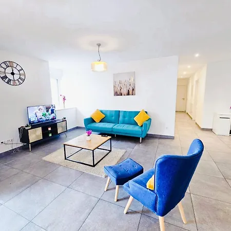 Comfort 3br With Terrace & Parking